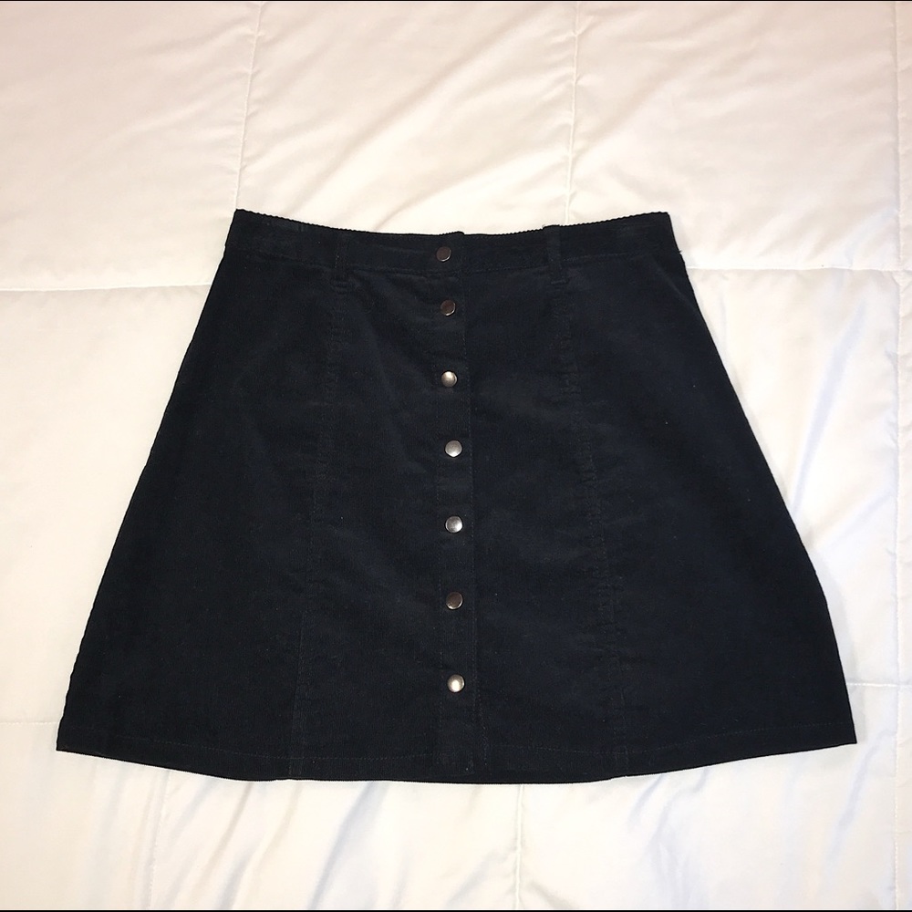 Forever 21 corduroy button up black skirt